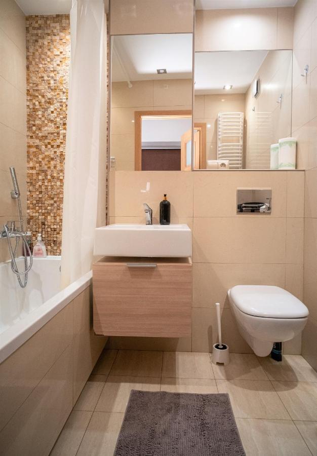 Appartement Niska Warschau
